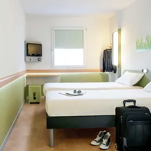 Hotel Ibis Budget Leeds Centre Crown Point Road Leeds (West Yorkshire)