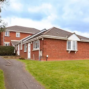 Pinfold Court Apartment Knowsley